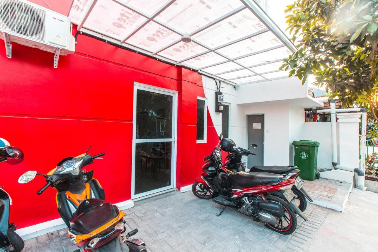 Oyo 907 Wisma Cakung Jakarta Exterior photo